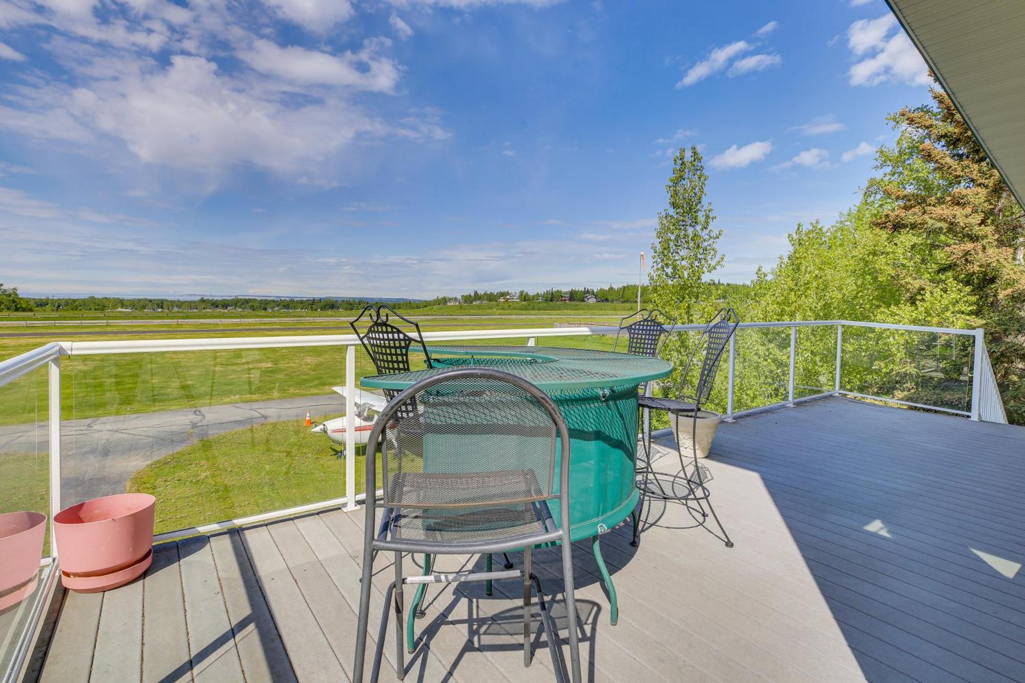 Spacious Family Home With Deck And Million-Dollar View أنكوراج المظهر الخارجي الصورة